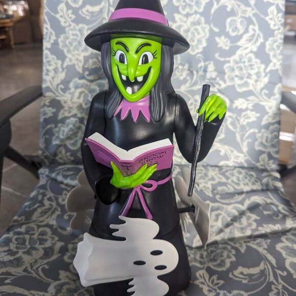 Light and Sound Witch Figure Halloween Prop NEW! - Black, 16" Tall - Picture 1 of 12